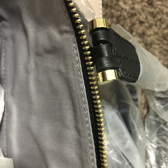 Mia leather satchel - Picture 7 of 8